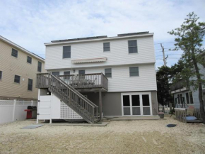 Single Family Just 5 Houses To The Beach!